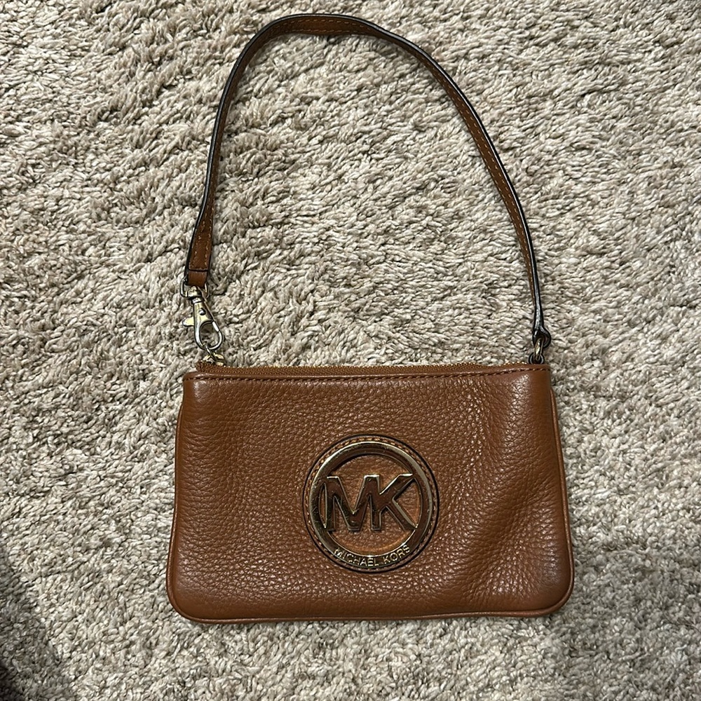 Micheal kors wristlet